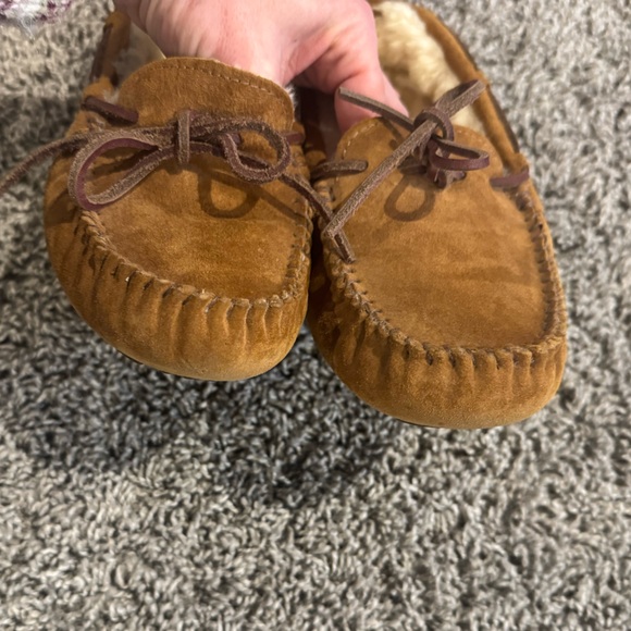 EUC practically brand new Ugh Dakota Slippers size 6 - Picture 13 of 13